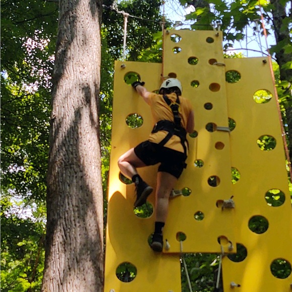 Meet Your Posher - Picture 12 of 13